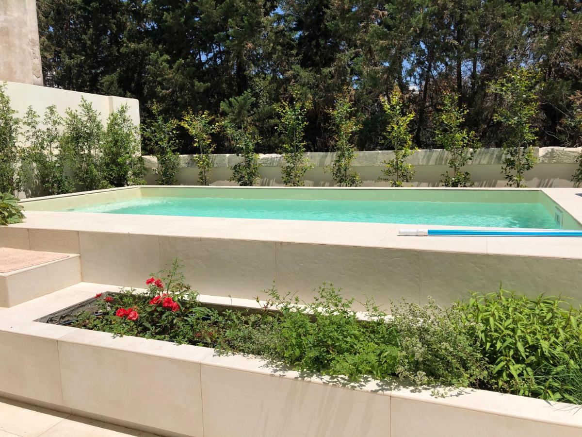 Carlo V - Con Piscina E Giardino Privati Apartman Lecce Kültér fotó