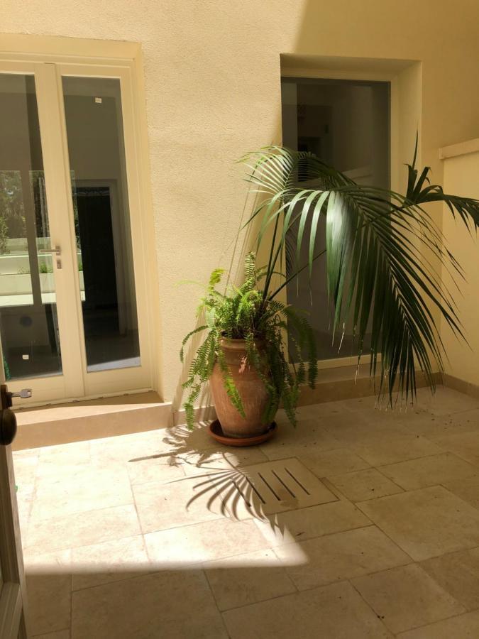Carlo V - Con Piscina E Giardino Privati Apartman Lecce Kültér fotó