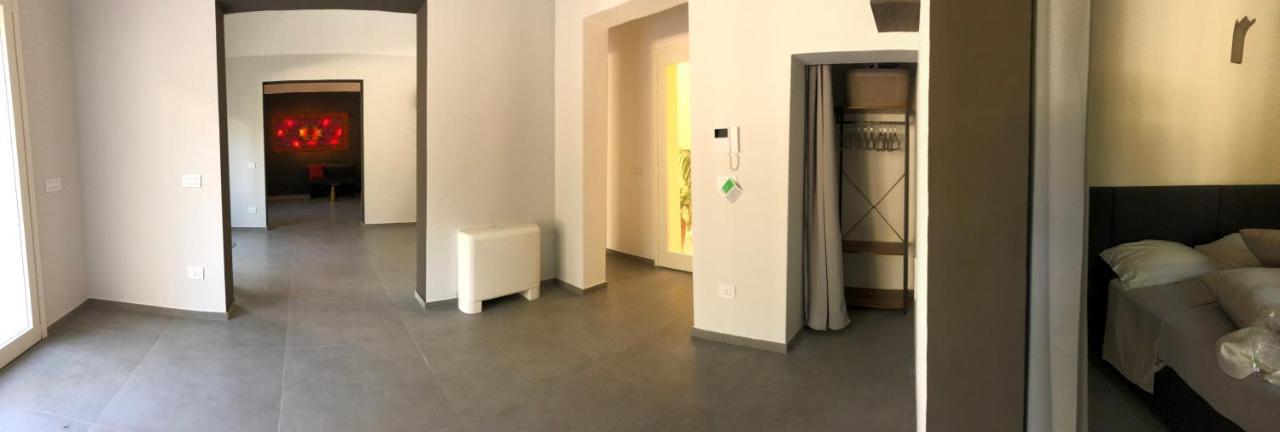 Carlo V - Con Piscina E Giardino Privati Apartman Lecce Kültér fotó