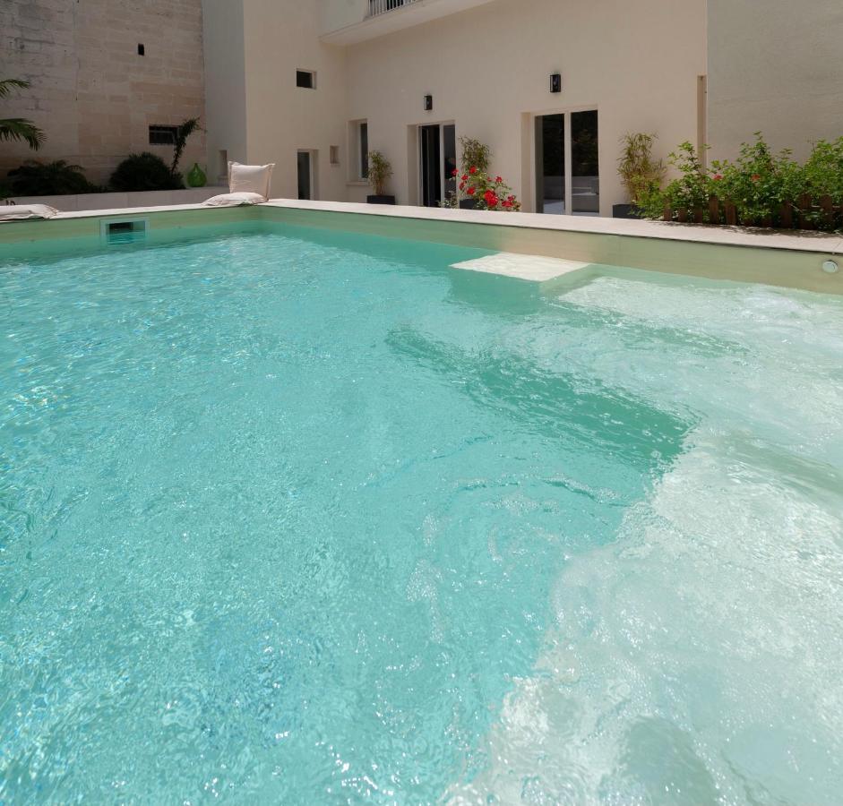 Carlo V - Con Piscina E Giardino Privati Apartman Lecce Kültér fotó