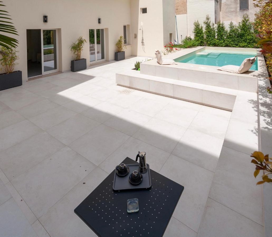 Carlo V - Con Piscina E Giardino Privati Apartman Lecce Kültér fotó
