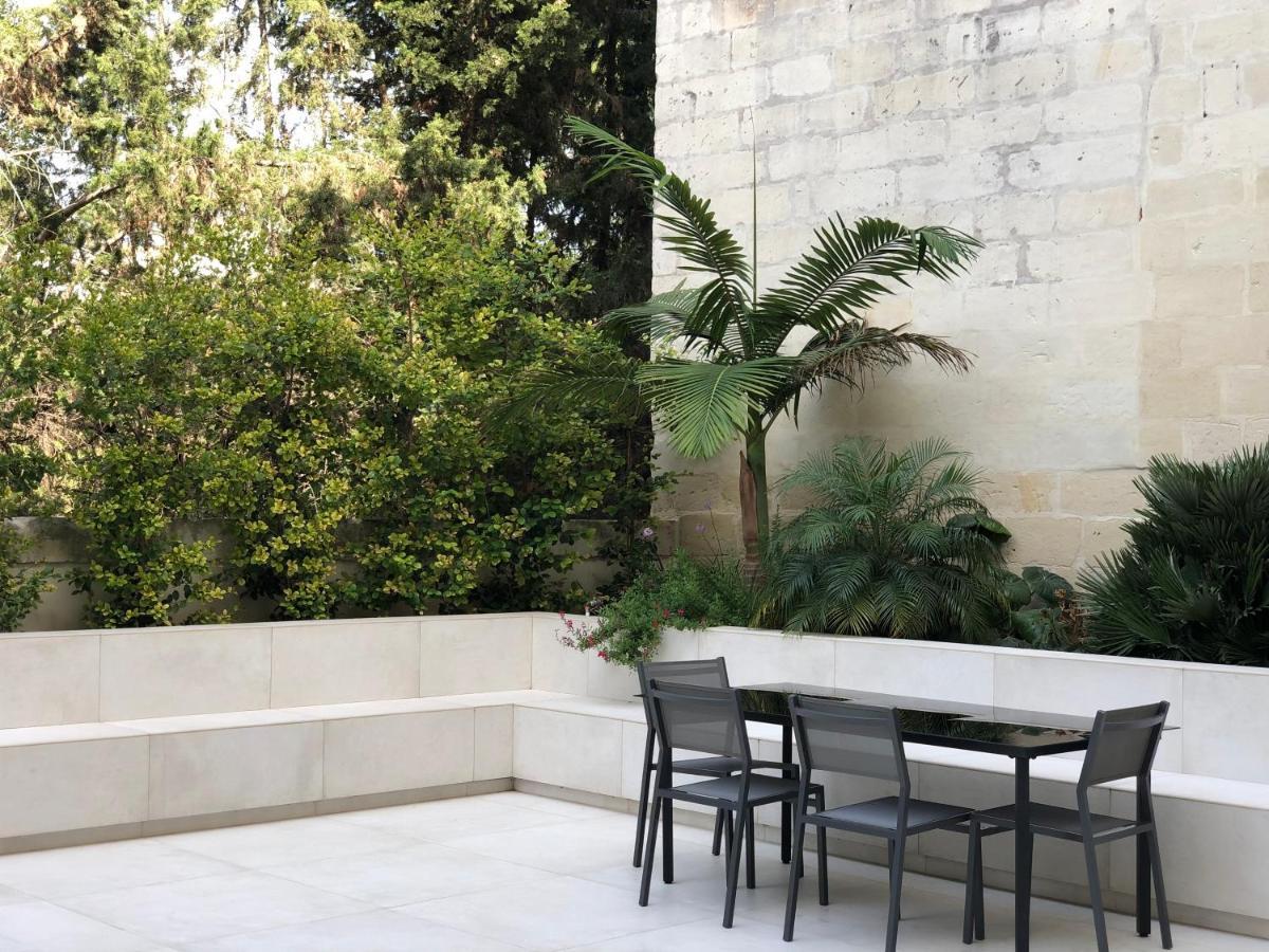 Carlo V - Con Piscina E Giardino Privati Apartman Lecce Kültér fotó