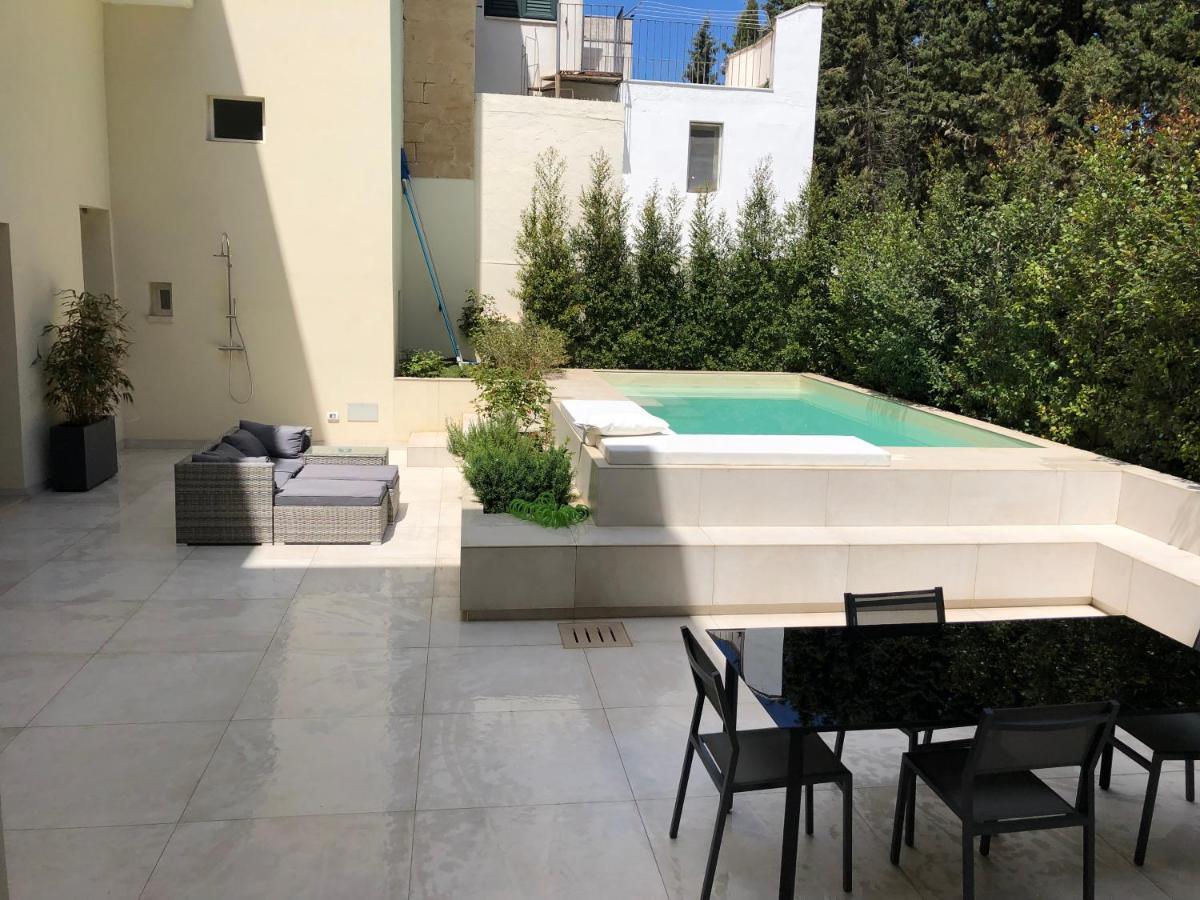 Carlo V - Con Piscina E Giardino Privati Apartman Lecce Kültér fotó